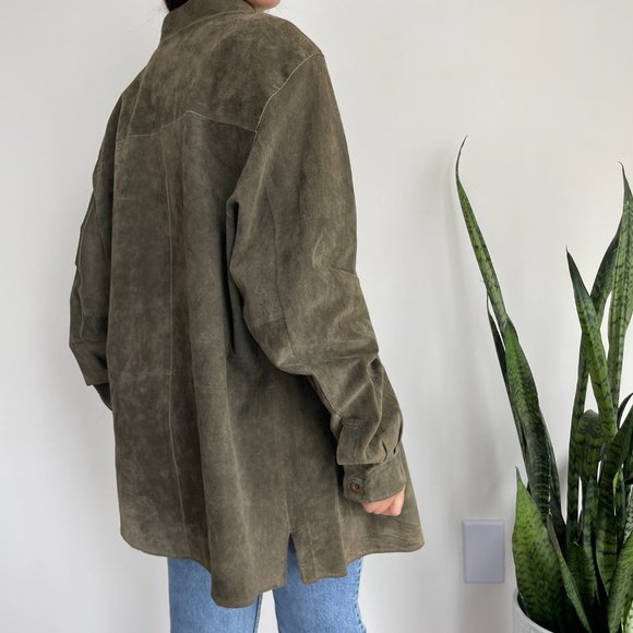 Vintage 100% suede leather shirt jacket / shacket in olive green - Picture 4 of 13